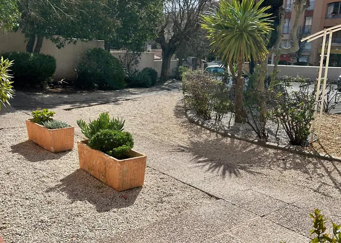 Rénové Avec Place De Parking * Bandol